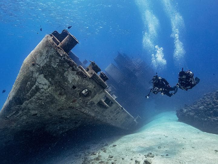 Divers Cove